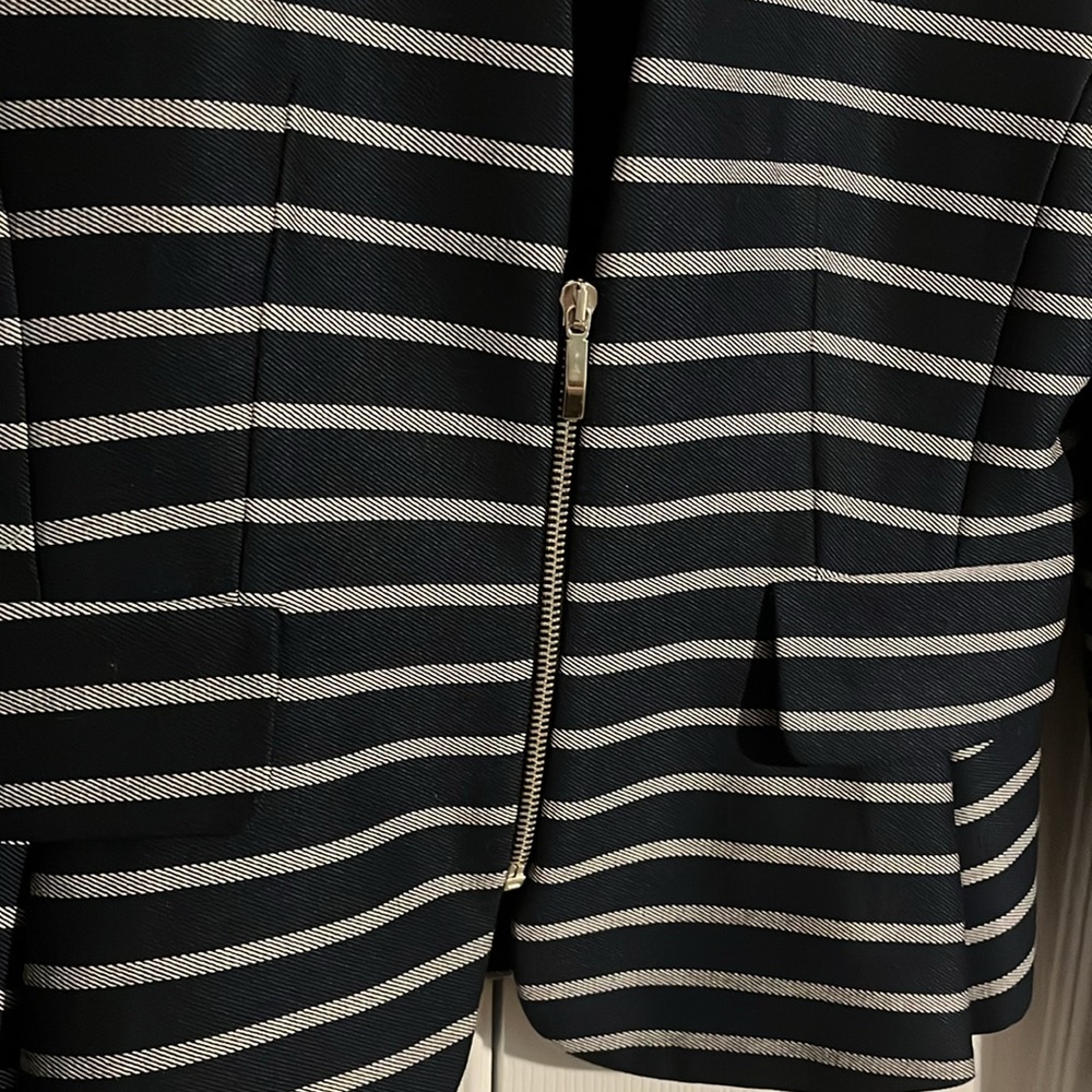 Zara Basic Blazer - image 3